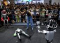 Robot Canggih Tampilkan Kemampuan di WAIC 2025