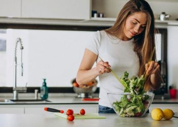 5 Makanan Terbaik Untuk Mengurangi Risiko Stroke Menurut Ahli Gizi