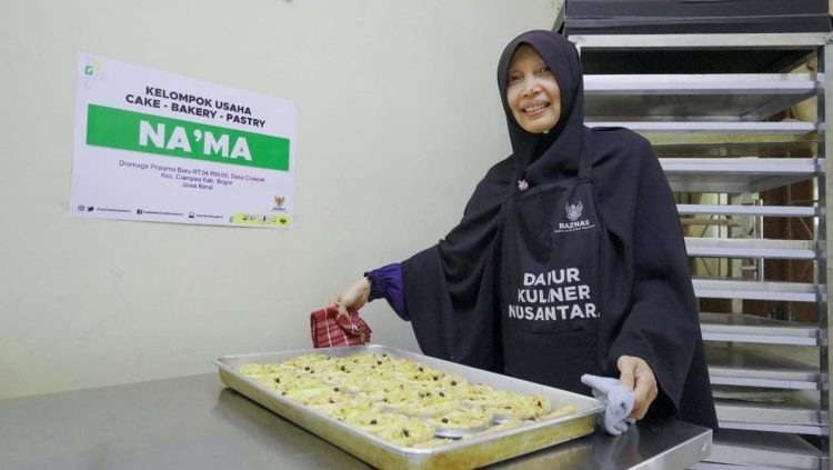 Program BMD Baznas Dukung Usaha Kue Mustahik Capai Omzet Sebesar Rp27 Juta