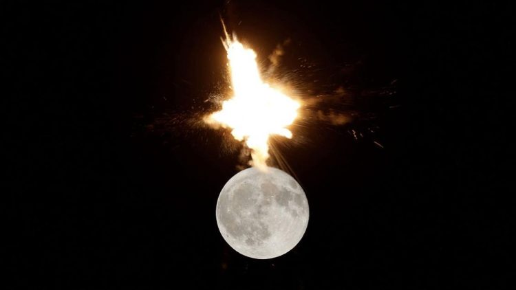 Fenomena Alam Bulan Sturgeon di Langit Eropa