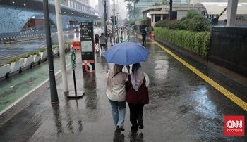 Prediksi Cuaca 17-18 Agustus, Hujan Lebat atau Cuaca Panas?