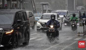 Prediksi BMKG untuk Jakarta: Hujan di Seluruh Wilayah Sore hingga Malam Ini