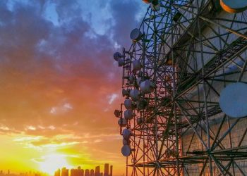 Asosiasi Mengeluh tentang Biaya Regulasi Operator Seluler yang Tinggi