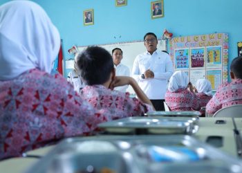 Menteri Pertanian Ungkap Misi Rahasia MBG Saat Kunjungan ke SDN 238 Palembang