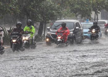 Prediksi Cuaca Ekstrem Hantui Momen Nataru 2025 2026 menurut BMKG