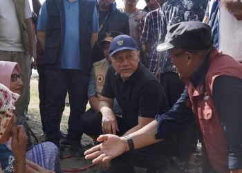 Menko Zulhas Kunjungi Pesisir Aceh Utara pada Hari Kedua Kunjungan Kerja