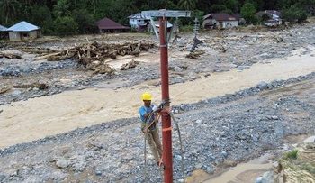 Listrik ke Korban Bencana Aceh Terhambat Lumpur Meski Sudah Pulih 80 Persen