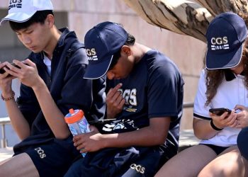 Studi Klaim Penggunaan Medsos Tidak Berdampak pada Kesehatan Mental Remaja