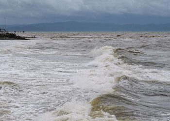 Siklon Nokaen Sebabkan Gelombang Tinggi di Beberapa Perairan Indonesia